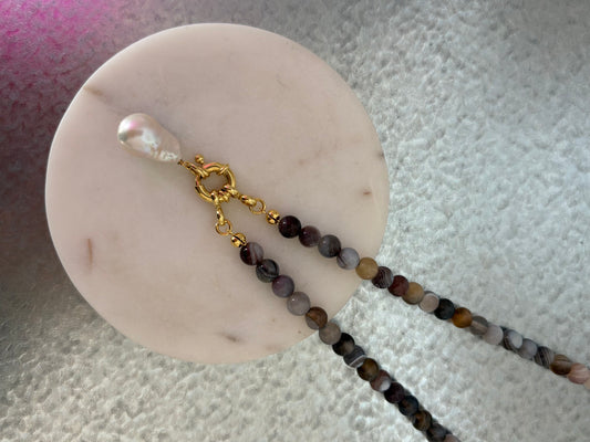 Perlenkette Stonehenge